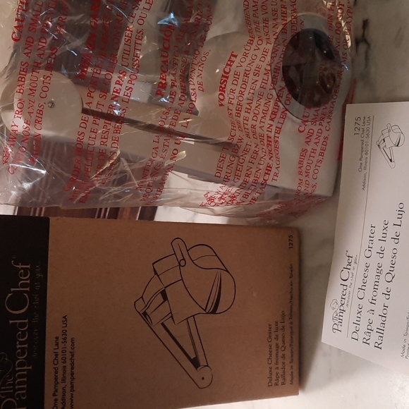 Pampered Chef Kitchen Nwt Pampered Chef Deluxe Cheese Grater Poshmark